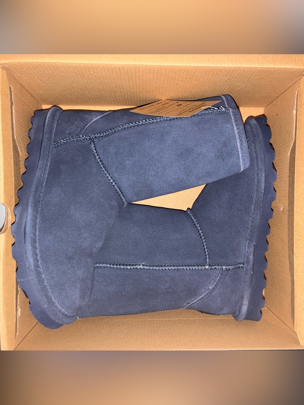 NEW Bearpaw Elle Short Boots For Women's Size 6 Medium